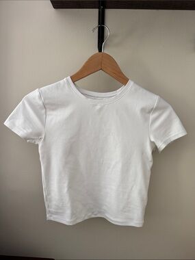 Athleta White Crewneck Cropped Tee